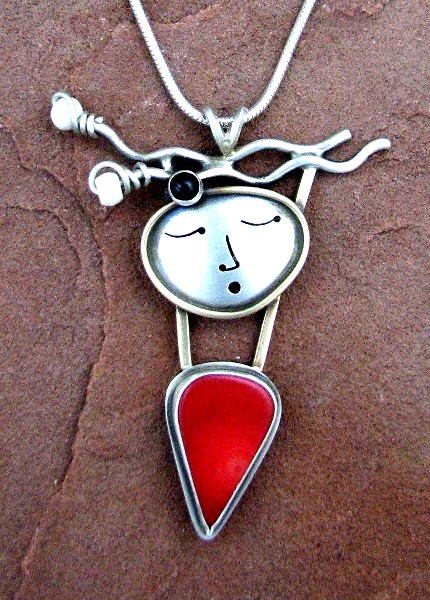 SS108-8 Coral & Onyx pendant