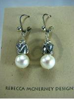 RM708-8 Pearl Earrings