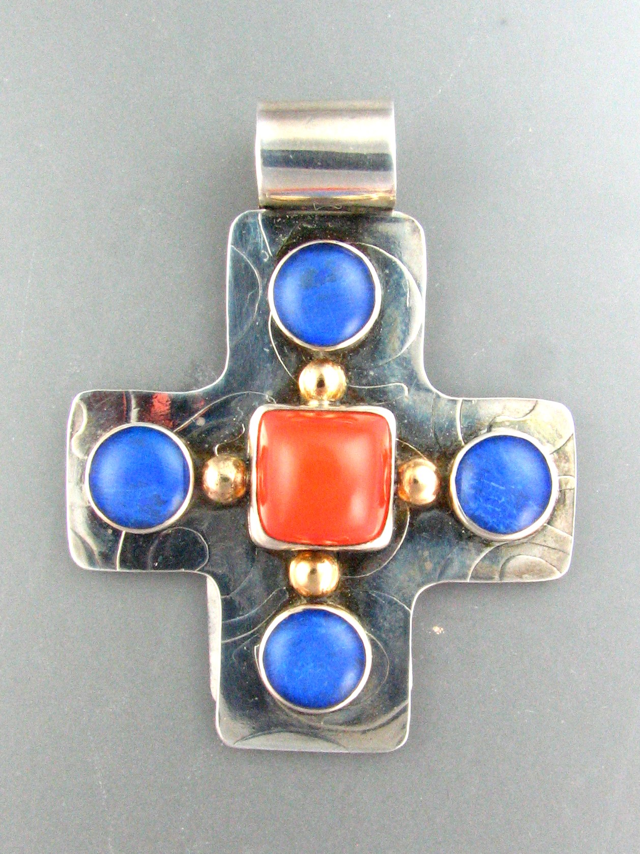 DA215-6 Cross
