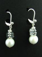 RM240-9, Pearl Earrings